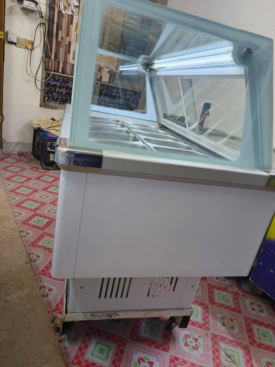 السلام عليكم شباب عارضه مال مقبلات طرشي للبيع في بغداد حي البتول السعر خاص التواصل ولاستفسار ***********
