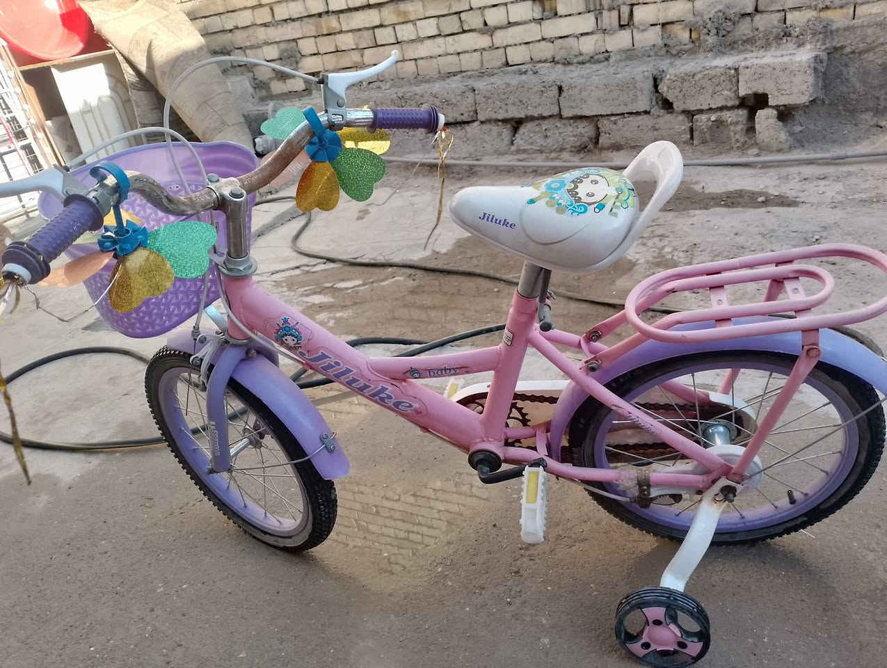 بايسكل اطفال عدد 2 حجم 16 نضيف كلش اخو جديد حجم 16 بسعر مناسب ابيع ثنينهن ب75 الف غير قابل للتفاوض لان سعر الواحد بلسوك 65 
مكاني ابو غريب حي شهداء *********** واتس واتصال بغداد, العراق

