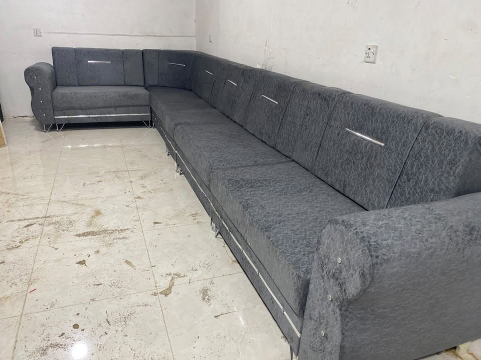 قنفة حرف 10Lمقعد شراي يجي علي خاص تواصل علي واتساب *********** مكان اربيل مامزوا
