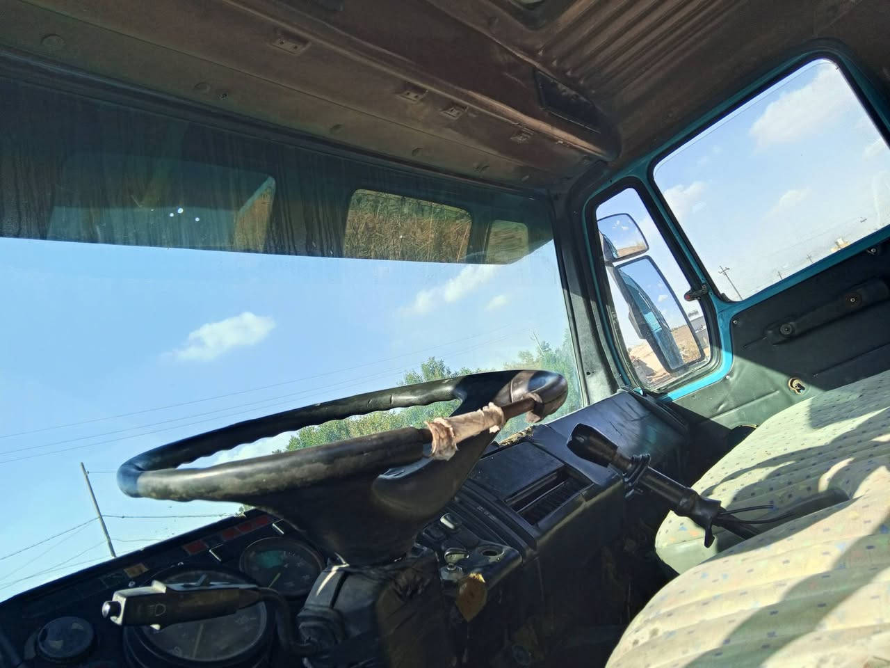 سلام عليكم  البي للبيع مديل 75
سيارة جديدة مكينة 28 گير 130 مجموعة جي اف قمارة جديدة بدي جديد سيارة جاهزة للعمل
***********
العنوان واسط الكوت
