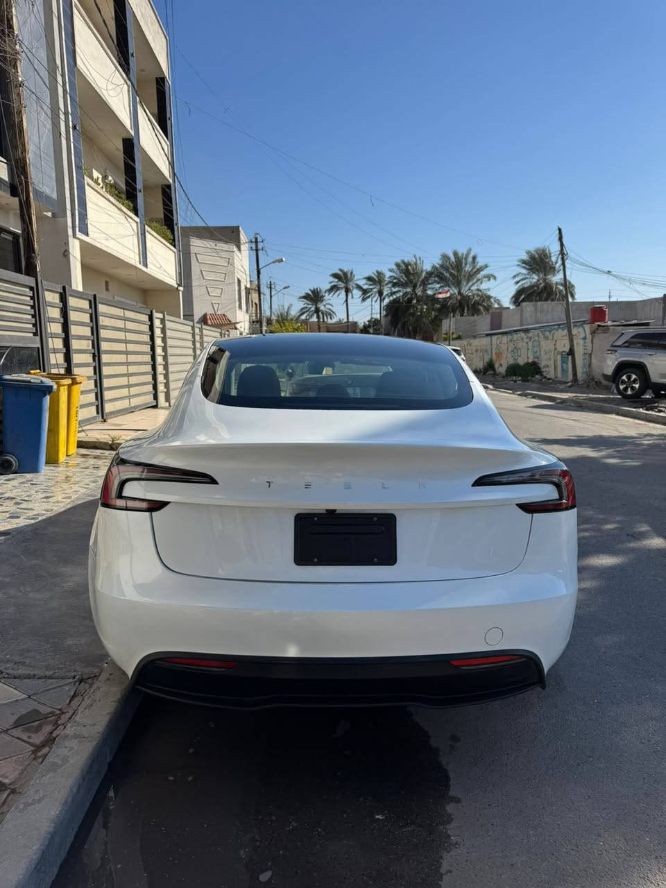 السلام عليكم 
للبيع 
MODEL 3
تسلا  3 
موديل 2024
وارد امريكا 
اون لاين 
مواصفات ال3 معروفة 
كامرات
جلد 
كراسي كهرباء 

 ضررها صبغ باب خلفي عكس السائق وجاملغ مال نفس الصفحة 
ايرباك دركة وبردة فقط  

منفيست باسمي تترقم اي محافظة 

للاستفسار عن التفاصيل
***********
