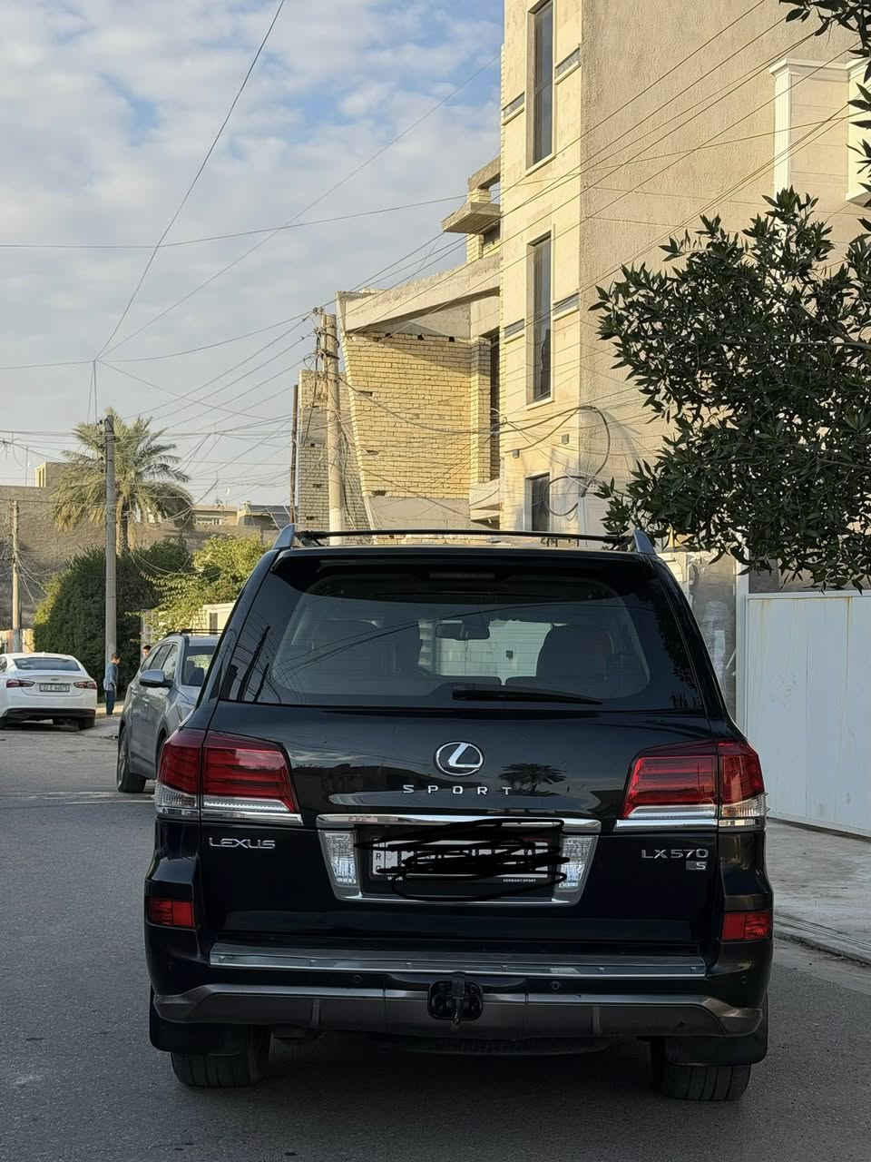 سلام عليكم
البيع .  او  المراوس حسب القناعه
الكزز موديل 2014 رقم بغداد بسمي 

خليجيه مكفوله من صبغ والبارد 
فول موصفات. بريم 

بريم اصل ميحتاج اذكر موصفات بريم معروفه 
واحد ع واحد 
من ناحيه التايرات جدد
والصدر جديد 
تبريد شغال 
كير مكينه مكفولات برغي ما مفتوح بيها 
سياره جهازه من كل نواحي 

العنوان بغداد حي الأطباء
 السعر 405 $ وبيها مجال الطيبين 
الهاتف ***********
