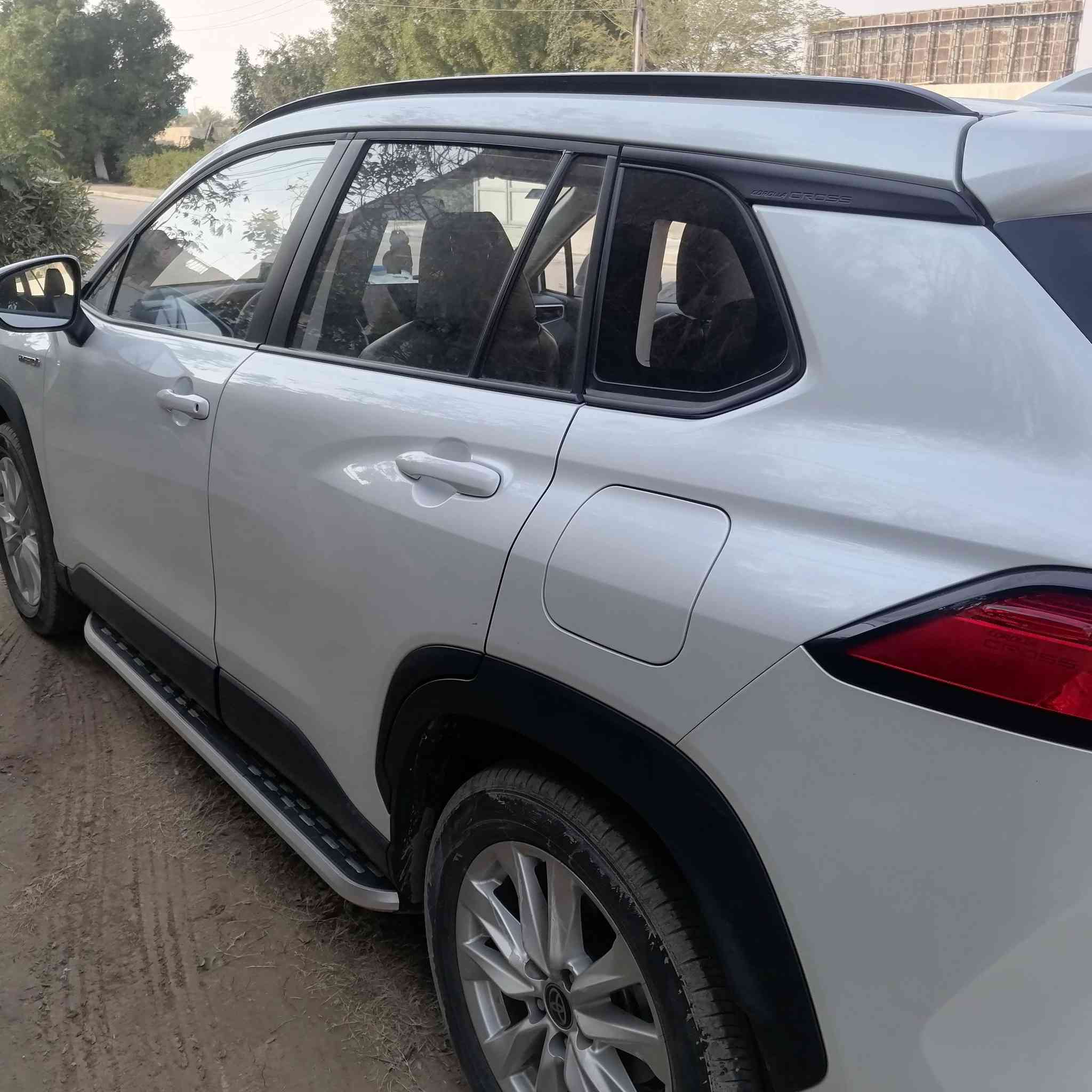 سلام عليكم ..
كورولا كروس موديل 2024 للبيع مواصفات الصيني ، مابيها اي ضرر او حادث ، ماشيه 24 الف ، رقم بغداد بأسمي ، السعر المطلوب 26 مليون ، مكاني بغداد / حي العامل ، رقم الهاتف ***********
