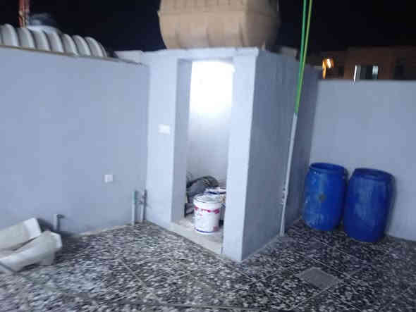 السلام عليكم بيت للبيع المساحه ٢٠٠متر زراعي منطقه سويب خمس دقايق عن الشرطه الخامسه خلف مضيف الشيخ ابو الياس العامري المنطقة مخدومه مي وكهرباء ومولد التفاصيل داخل التصوير ***********
