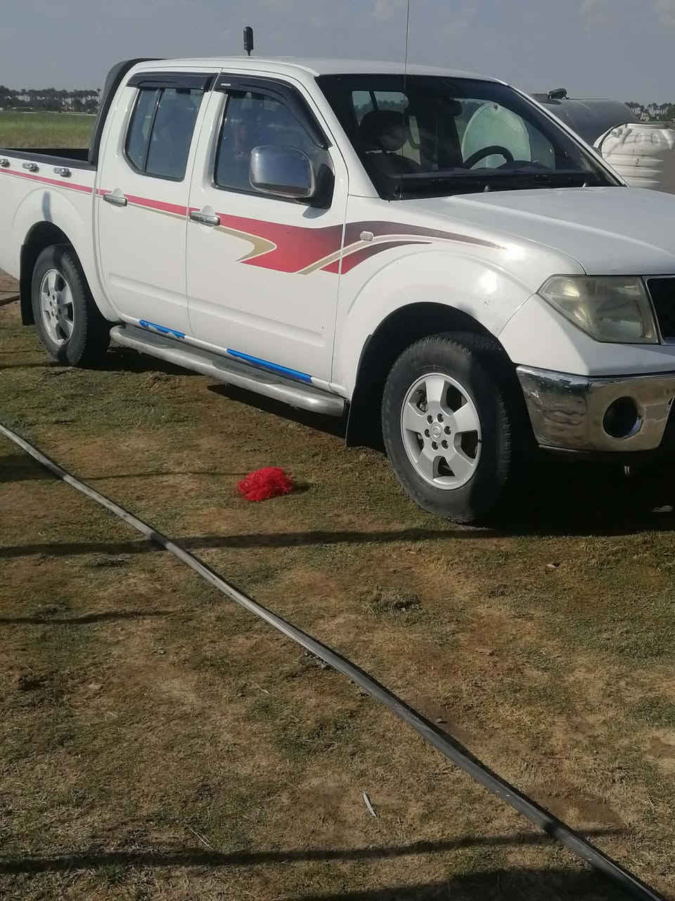 نيفاره للبيع موديل ١٠شرط كفاله عامه سعر ١٢٠ وبيها مجال بسيط ***********
