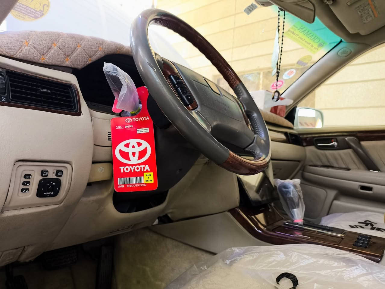 السلام عليكم جنون للبيع سياره 4دگم رقم انبار انگليزي  داخل جلد كرستال أصل لايت زنون كهربائيات كله شغاله تدفئه تبريد كشنات كهربائيه تخم تاير المالك في الگرنه مداور مباشر المكينه دي فور الكبير لاتنقيص ولاتبخير/ملاحضه السياره گصه قماره فقط لاغيره جاهزه من كلشي السعر قفل 119 موبايل ***********////*********** مكاني البصره قضاء الصادق بني منصور
