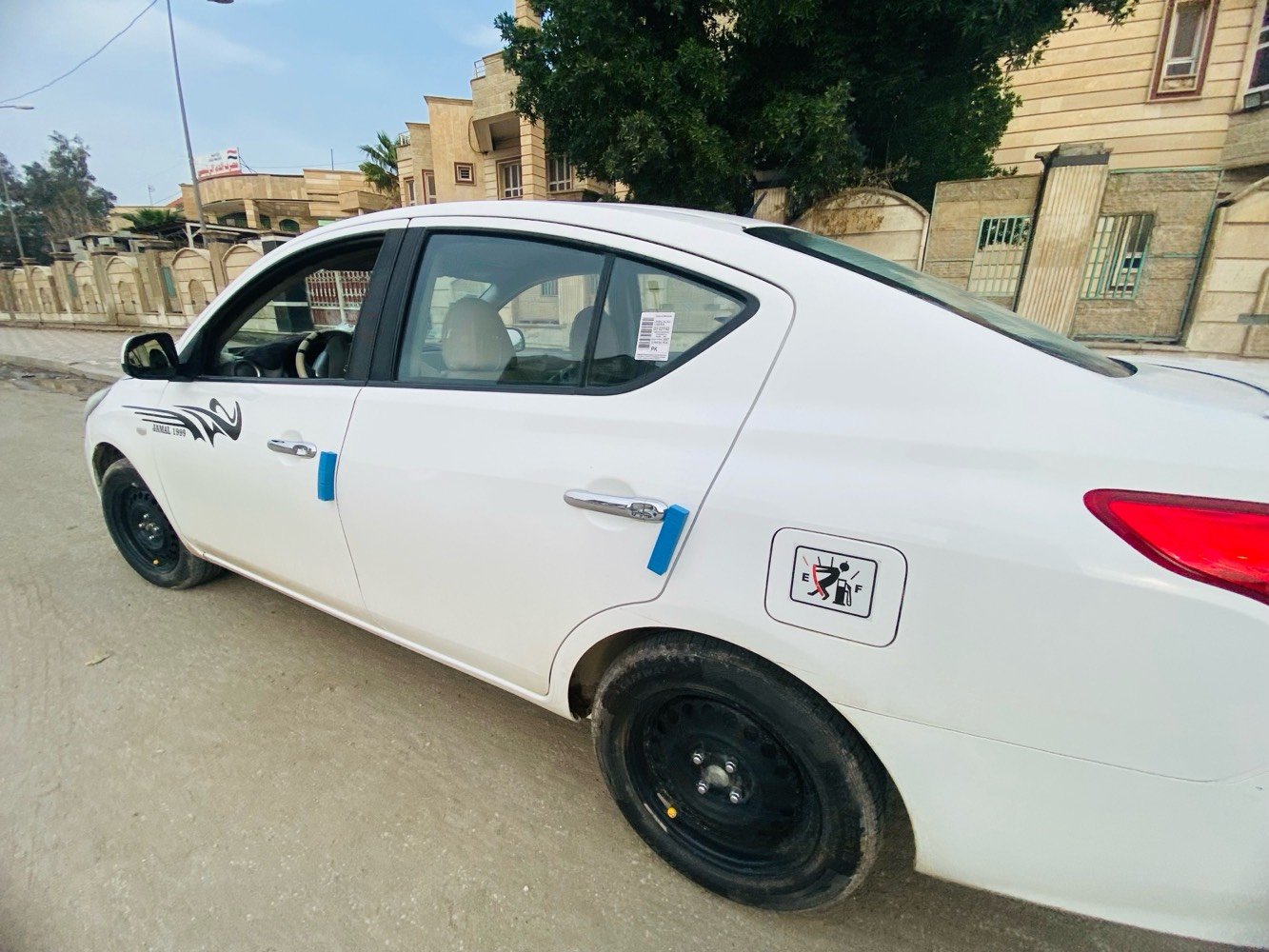 نيسان صني هندي اصلي ام البليتة الزرگة موديل2023 /رقم ذي قار مبدل بيها بنيد وجاملغه الاصلي ع بارد 
صدر خلفي امامي جديد تخم تاير جديد حدادية جديد ماشية 90الف   
السعر : 112ورقه بيه مجال قليل 
عنون ذي قار مركز