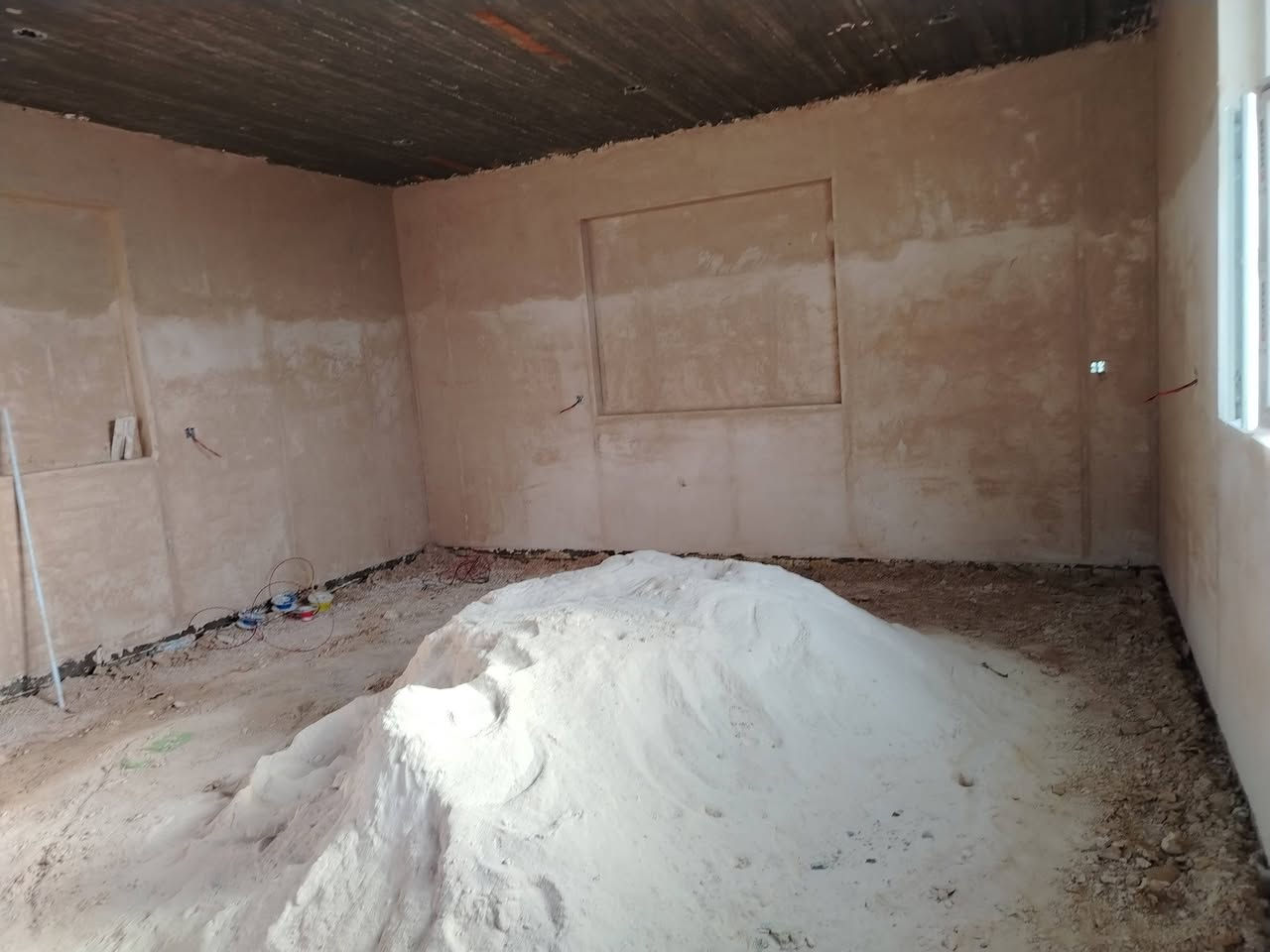 لباخ متفرغ حالين سمنت جص شغل درجه اوله عنواني نجف ***********
