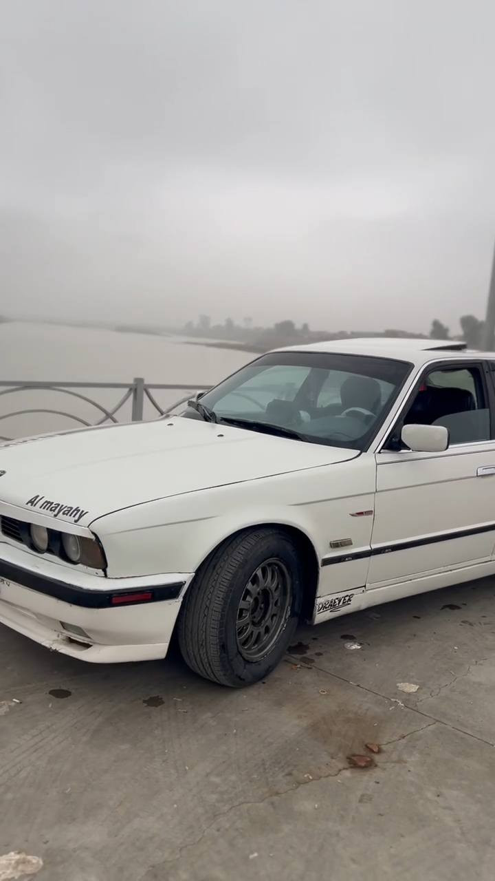 بسم الله الرحمن الرحيم

السلام عليكم بي ام 525 للبيع رقم اربيل كير ومحرك شرط كهربائيات ملضومه تبريد جديده كلشي بيها جديد سنويه صقطت بشهر 10/ 2025 تواير جديد صدر مامي وخلفي جديد السعر ٥٣ وبيها مجال الأرقام ***********
