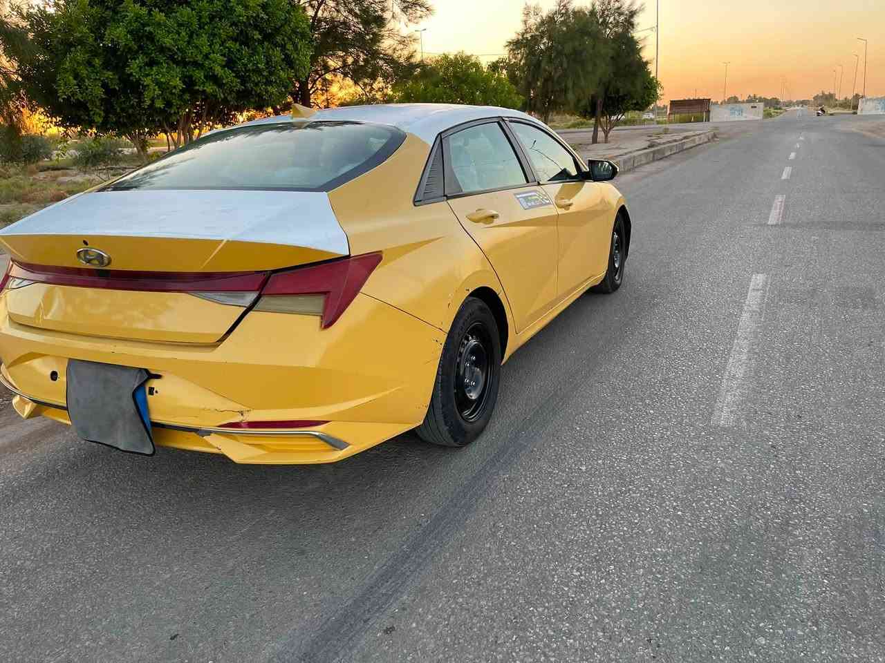 مرخصت الادمن المحترم 
سلام عليكم 
 النترا 2021 رقم بغداد باسمي حادث 3 قطع بنيد مبدل قبق جنطه مبدل وباب خلفي عكس السايق مبدل بدون دواخل ابدد فول مواصفات عدا الفتحة بيع او مراوس ب18/19 /17 السياره كير ومحرك كفاله تخم تاير جديد السياره ماشيه 186 الف حقيقي وقابل للزيادة مال جناي جاهزه 
مكينه2000دوش كير ATالمرغوب بيه ضمان سنتين تبريد ثلج ⛄️ 
مواصفات السياره 
بصمه 
حساسات
كامره
تحكم استيرن
شاشه
تحديد مسار
قياده ذاتيه
السعر115$ وبيها مجال حك الجيه 
الاتصال***********
متواجد بلخاص 👆👆مكان السياره بابل الحله
