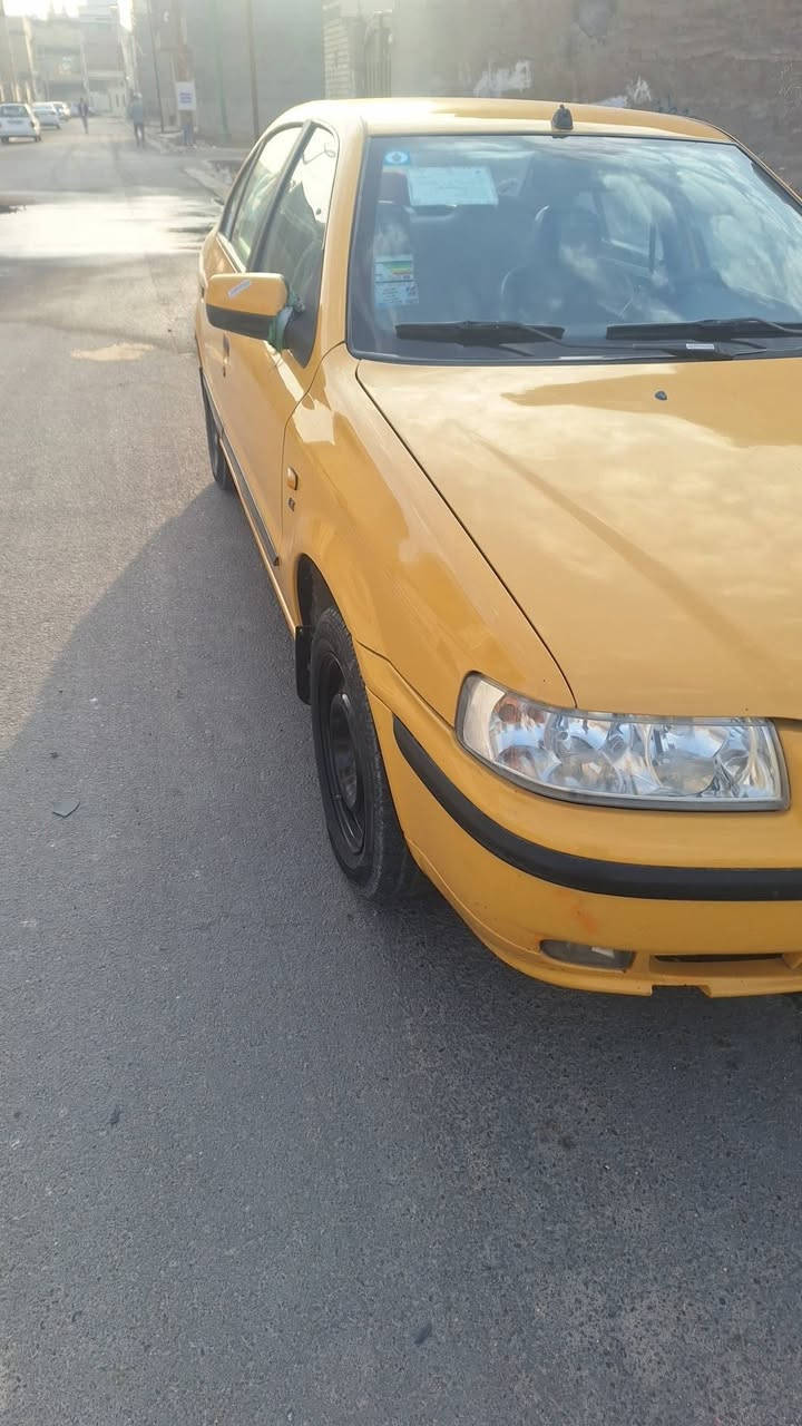 بعد التحيه والسلام سمند للبيع موديل 17 مكفوله من الضربه والصبغ
كير ومكينه نضاف جدآ 
صدر امامي خلفي نضيف جدآ 
تدفه تبريد ثلج السياره بسمي 
مهزوزه ومصفره من الغرامات والهيئه 
رقم بغداد انكليزي معروضه 61 لتواصل ع الرقم ***********
