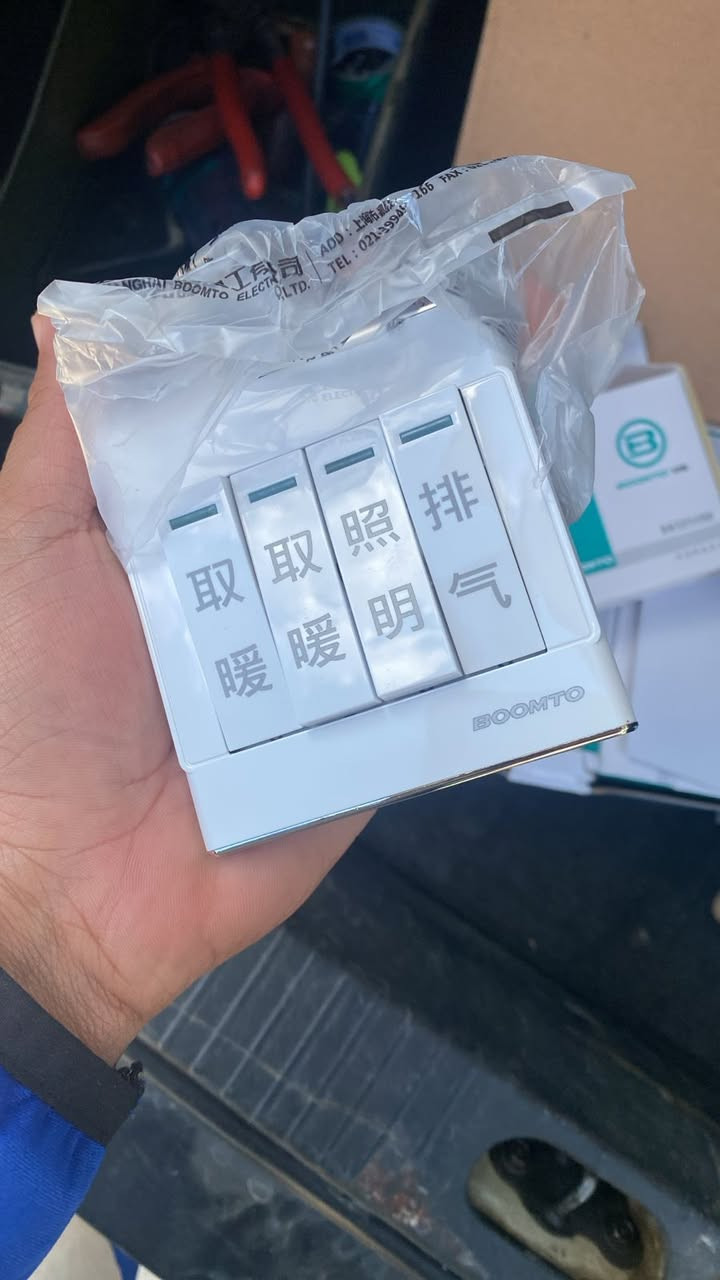 3 كرايتين ام دكمتين 
وكارتونه ام اربع دكم
للبيع


**إذا كنت صاحب هذا الإعلان وتريد حذفه لأي سبب، رجاءا أرسل رسالة إلى الدعم الفني**