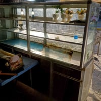 غراض محل دجاج. للبيع كامل مابي اي نقص لاستفسار عله الرقم 07726884683