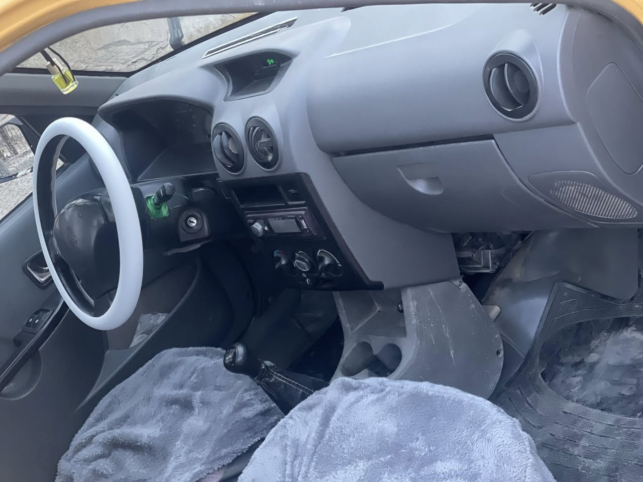 موديل ١٥ كفاله عامه جاهزة رقم قادسيه تحويل ثاني يوم تبريد فول حداديه تخم تاير كهربائيات كلها شغاله وجاهزه السياره خير من الله مال جناي مامتواجد عالخاص ***********
