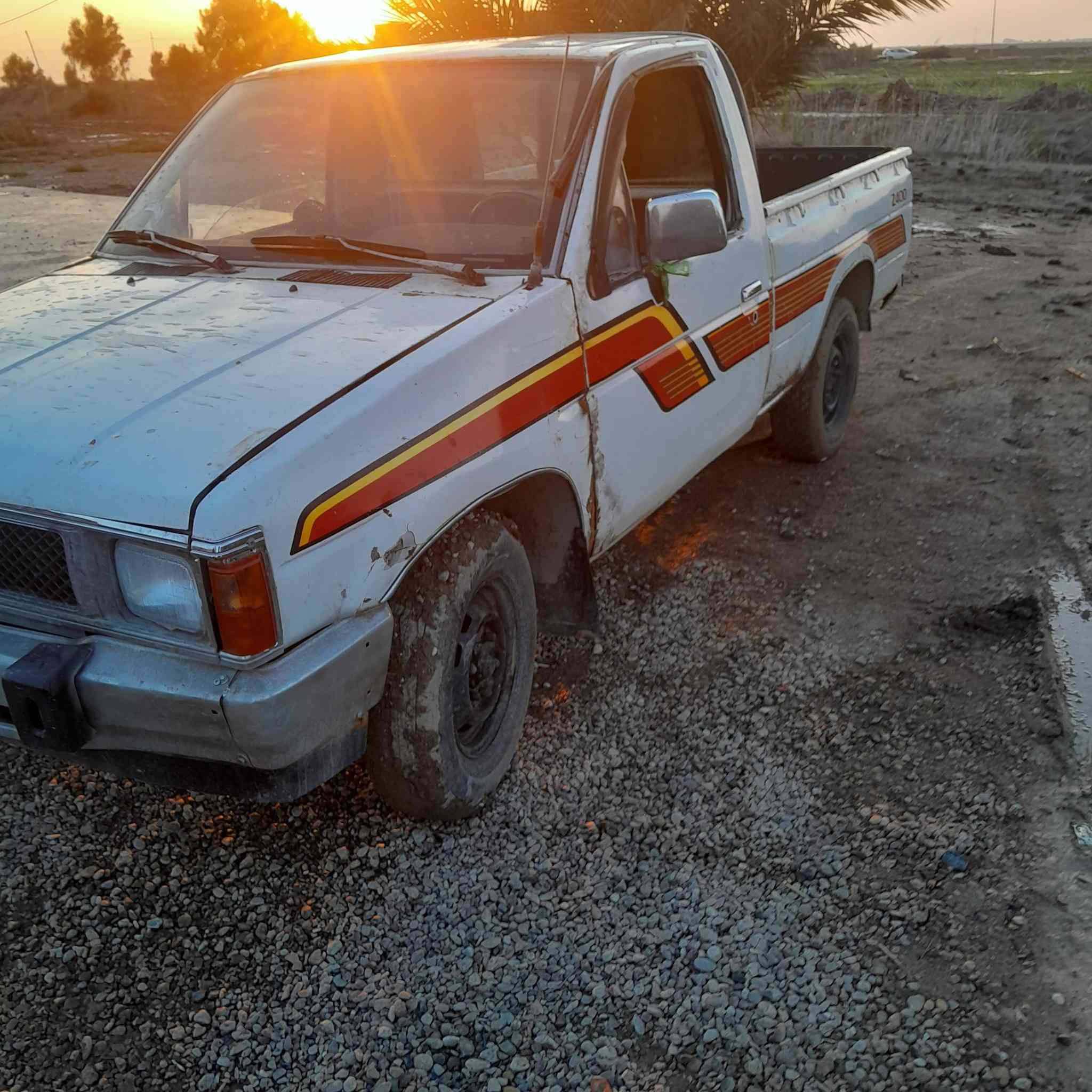 السلام عليكم عندي هاي المحروسه للبيع بيكم نيسان 89 رقم واسط سنويه مانافذه
***********
