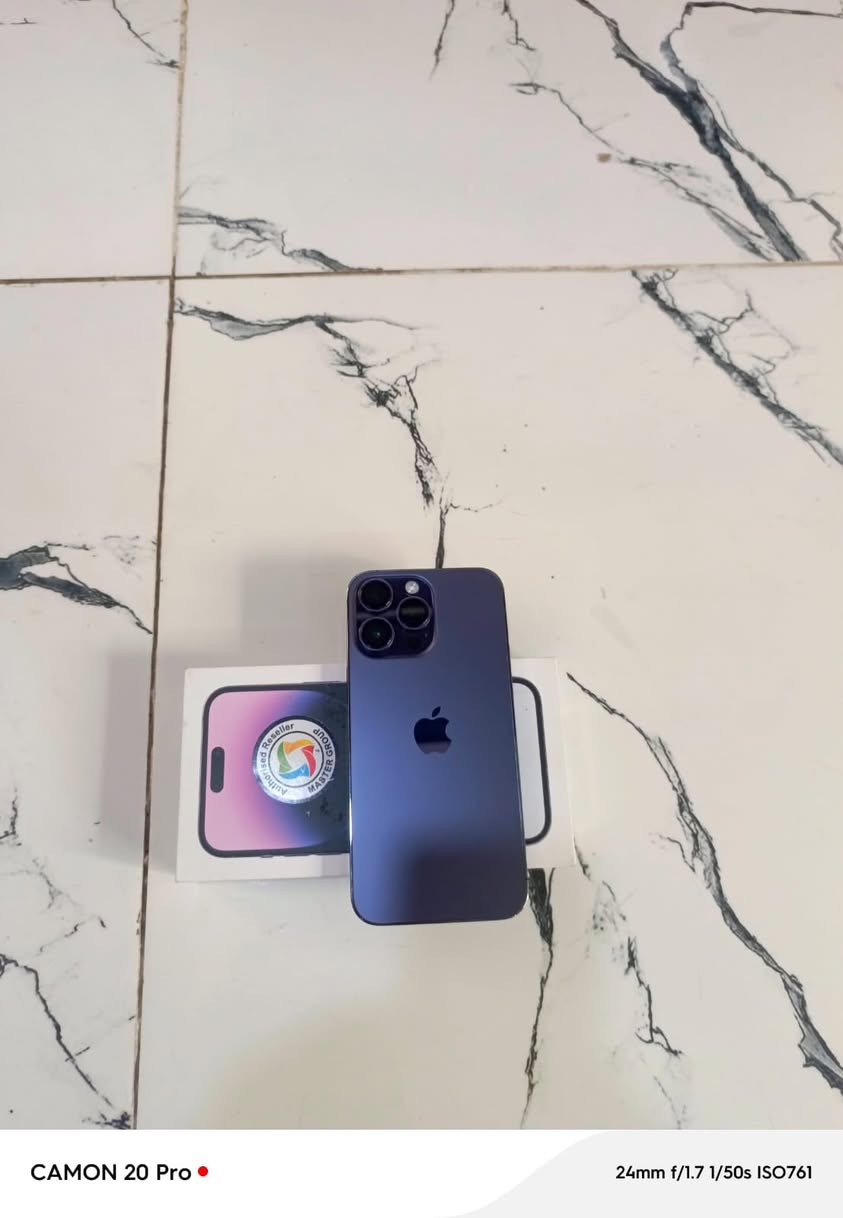 سلام عليكم ١٤برو ماكس شرق اوصط مكفول بطاريه ٨٥مكاني خور الزبير السعر ٨٧٥بي مجال بصيط ***********
