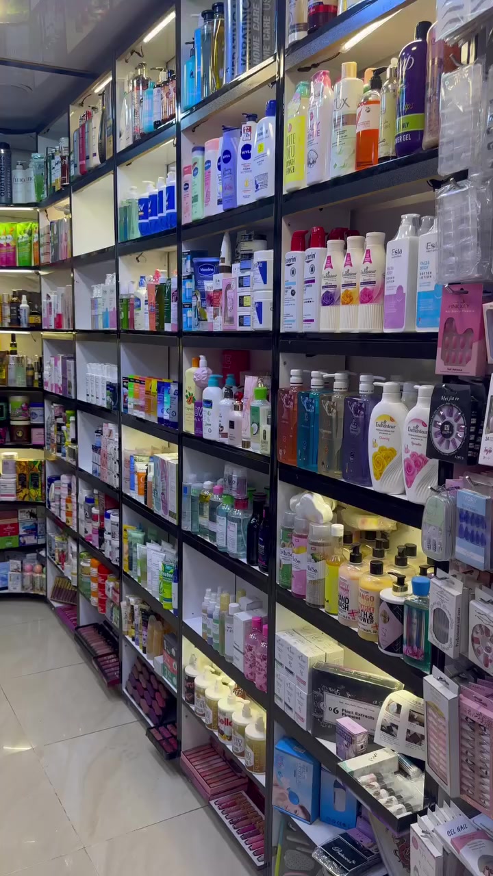 رفوف للبيع بدون المواد.  للاستفسار ***********
موقع بغداد الغدير
