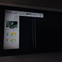 LG • ٣٢ بوصة • شخط بالشاشة