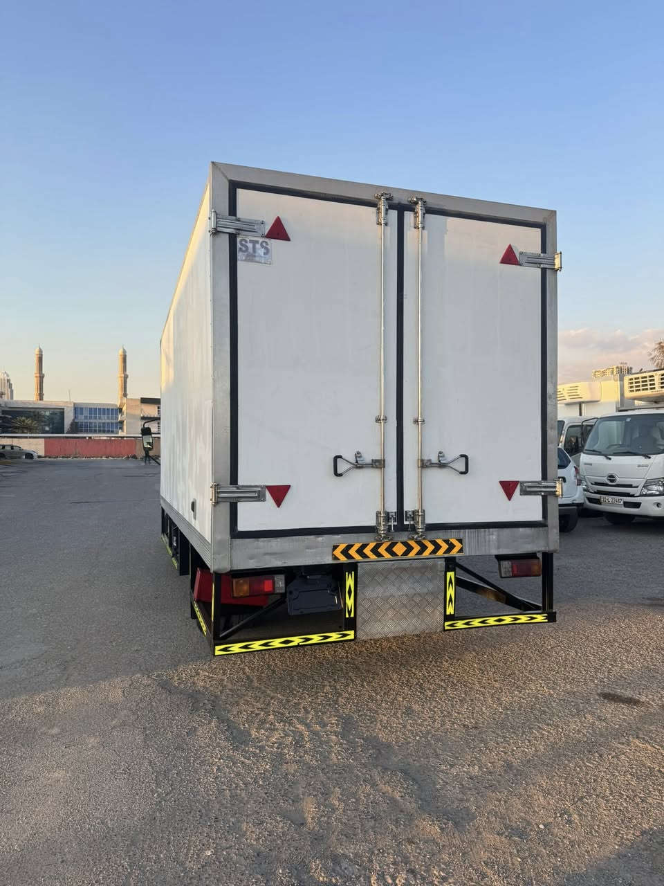 هـينو   916  ياباني
موديل  2019
تايرات 17.5
منفصل  جيهاز  كارير  خليجي

***********
