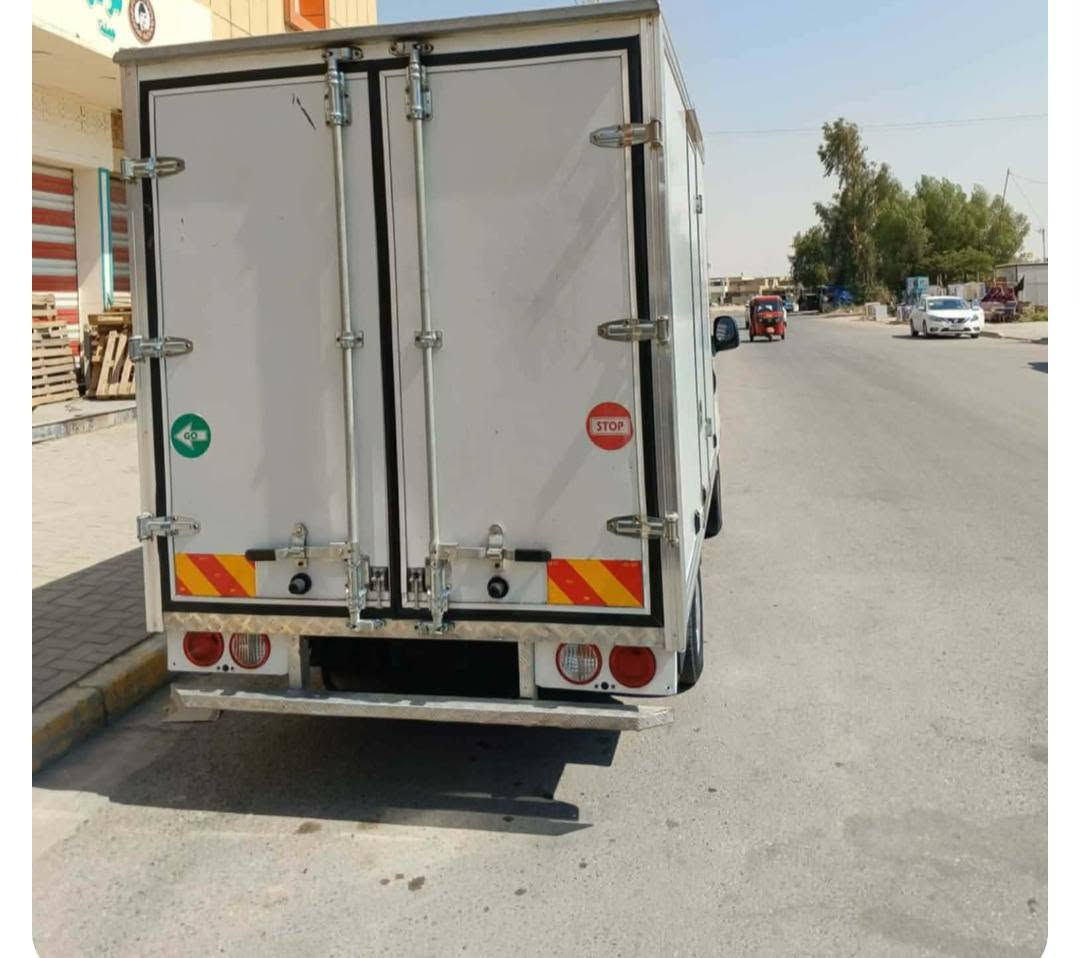 السلام عليكم ورحمة الله وبركاته
سياره كيه بوكس حافظه بالسنويه 
موديل ٢٤ سياره جديده جدا 
ماشيه ٥٨ 
فول سستم +كامرا 
رقم بغداد 
السعر ١٧٥ قابل التفاوض 
*********** رقم صاحب سياره
