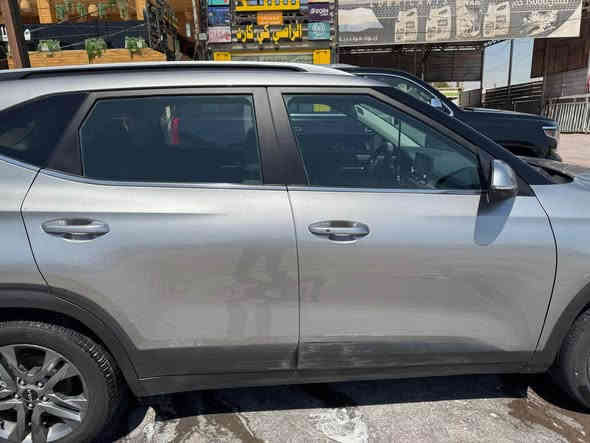 كيا سلتوز 2023  وراد امريكي رقم بغداد بأسمي تحويل مباشر 

الموصفات  

1- تحكمات ستيرن 

2- شاشه متصله ديجتل 

3- رادارات اماميه خلفيه توقف ذاتي 

4- قياده ذاتيه 

5-محرك 2000cc المرغوب 

6-ثلاث وضعيات قياده

الحادث دعاميه وبنيد فقط بدون دواخل  وبدون ايرباك السياره شرط الفحص السياره جديده ونظيفه حيل  

السعر 155 وبيهه  مجال الاستفسار اتصال على رقم صاحب سياره ‭0771 095 0733‬    مكان سياره بغداد بغداد
