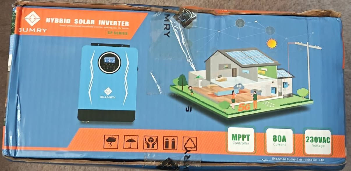 عاكس شمسي هجين (Hybrid Solar Inverter) من ماركة SUMRY، ينتمي لسلسلة SP.تتميز هذه الأجهزة بـ موجة جيبية نقية (Pure Sine Wave)، وتدعم الألواح الشمسية، والبطاريات، والشبكة العامة..تشمل الميزات الإضافية شاحن MPPT مدمج ودعم التواصل مع بطاريات الليثيوم.

التواصل عالخاص او واتساب ***********. يوجد توصيل لكل المحافظات.
