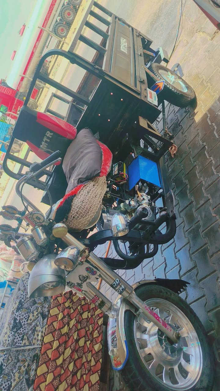 سلام عليكم ستوته امتيار البيع مديل 15 ستوته نضيفه كهربائية شغاله كله محرك جديد صارله سبوع شاده دراجه اوراق اصوليه وكيله ابن جبرين سعر 2000 او بيه مجال شراي يجي خاص او يتصل ***********
