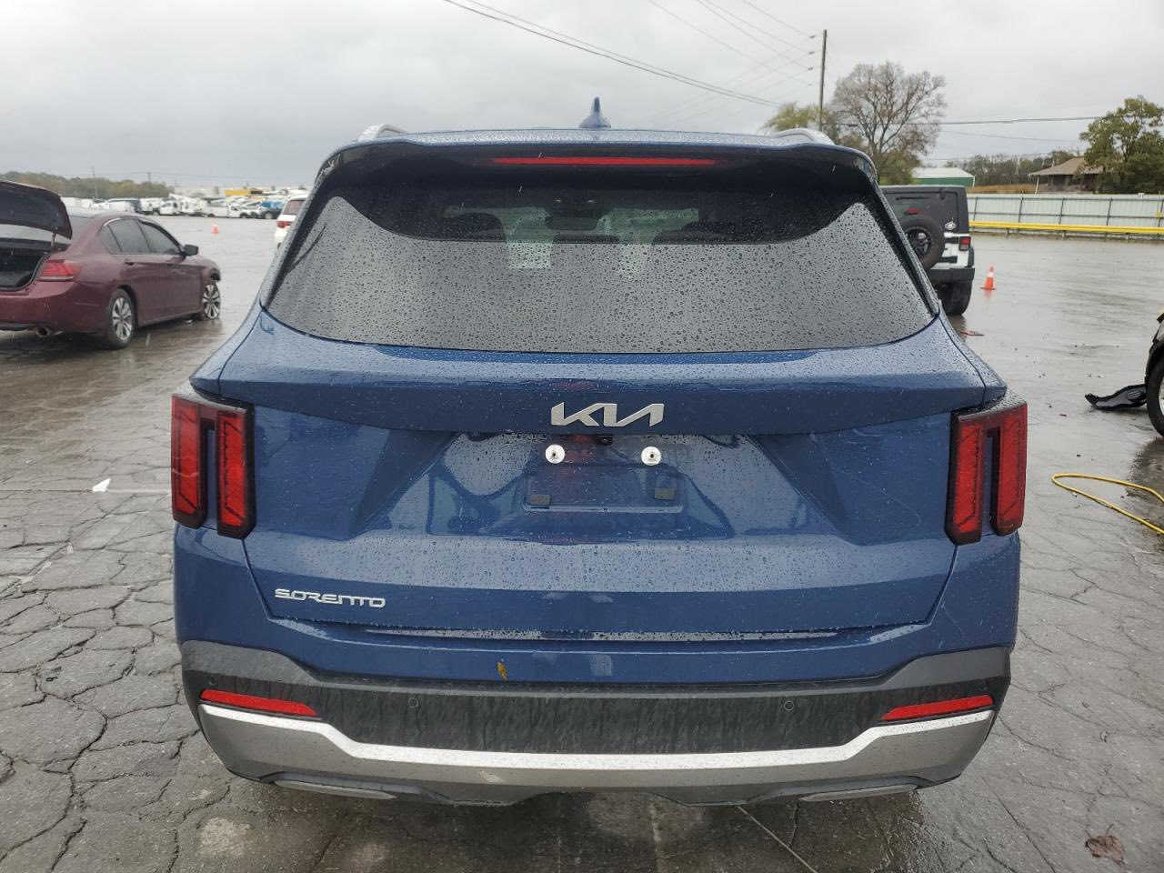 2025 KIA SORENTO S

*********** :📞 
*********** :📞
السعر :  يحدد حسب مزاد
تاريخ المزاد :   1/19 يوم الاثنين  
الضرر : حسب الصور المرفقة 
بيع وشراء كتب شهداء 
شراء سيارات تحت الموديل لمن لديه كتاب ضباط 
لو كتاب دبلوماسي 
بالامكان ادخالها بكتاب ذوي الشهداء باعفاء كمركي مع اعفاء الرقم 

🔺نتكفل بالسيارة لحين وصولها 
🔺اي استفسار مراجعة المكتب 
🔺 اوقات العمل كل ايام الاسبوع من الساعة ال 5 عصراً ماعد يوم السبت و الاحد عطلة المزاد
🔺 عملنا شراء السيارات من المزادات الامريكية والكندية
🔺لدينا تقرير Carfax مجاني لفحص السيارة قبل دخولها المزاد 
🔺 نشحن من جميع الموانئ الامريكية والكندية وبأسعار شحن تنافسية 
🔺نشحن الى دبي و عمان و البصرة و كردستان و تركيا  
🔺لدينا ورشة تصليح في دبي 
🔺لدينا معقب لتخليص السيارات (حرة او معوقين او ذوي الشهداء ) و ايصالها الى الزبائن
📍العنوان : موصل حي الوحدة مقابل معهد صناع الامل 
🔺اوقات الدوام من 4 عصراً وحتى ال11 ليلاً كافة ايام الاسبوع 
☎️ للاستفسار الاتصال على الرقم
م.علاء ابو فهد 
 
*********** :📞 
*********** :📞 ￼
