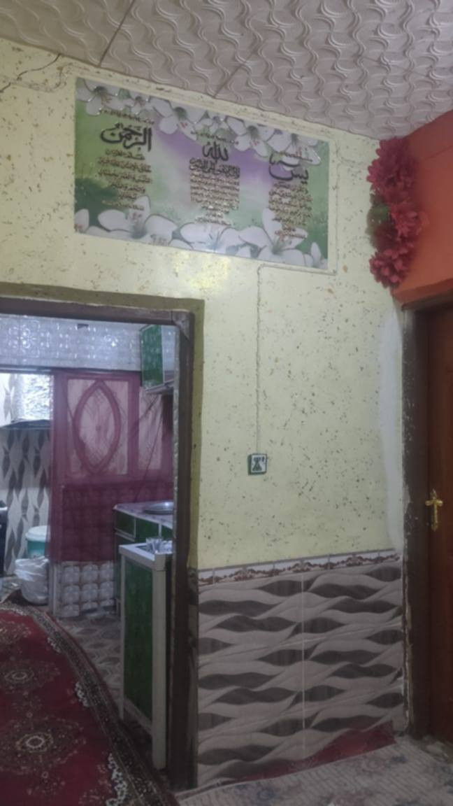 📍بيت للبيع: السعر 23 مليون
يتكون من غرفتين وصاله ودوانيه ومطبخ وحمام داخلي وصحيات خارجيه 
✨ مساحة: 110م زراعي 
🌏 الموقع: خلف سكة لقطار جهة سيد خضير قرب لملعب
 للتواصل خاص او واتساب ***********
