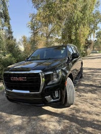 جي ام سي يوكون موديل 2023 SLE  مكينة 5.3   8 V   وكالة منصور ماشية ٤٣٠...