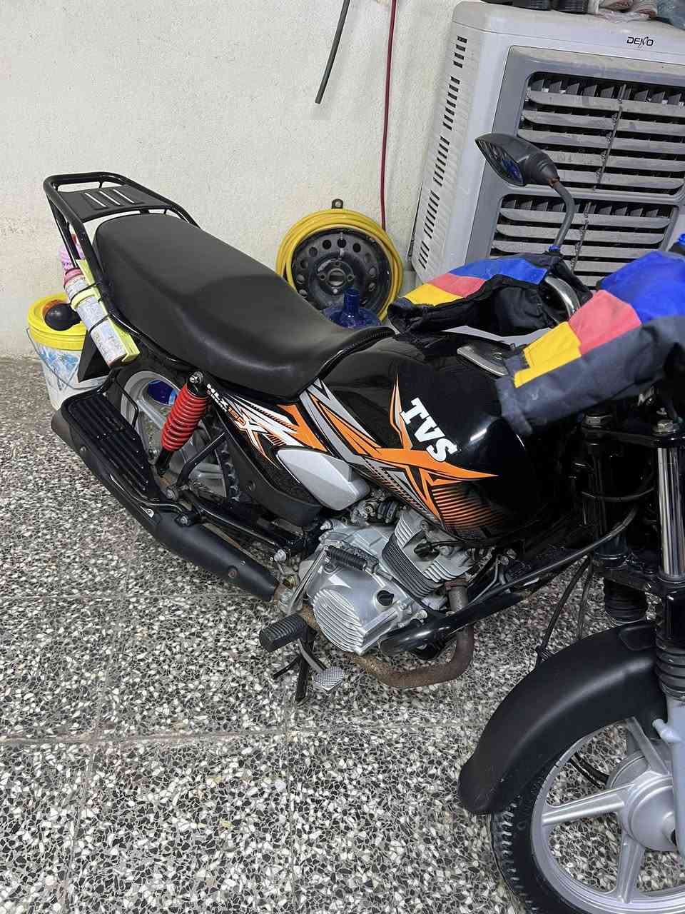 السلام عليكم دراجه بوكسر TVs للبيع مديل 2021 دراجه جديده ماشيه 9الالف اي نقص مابيه رقم باسمي سعر خاص رقم الاستفسار 
***********
