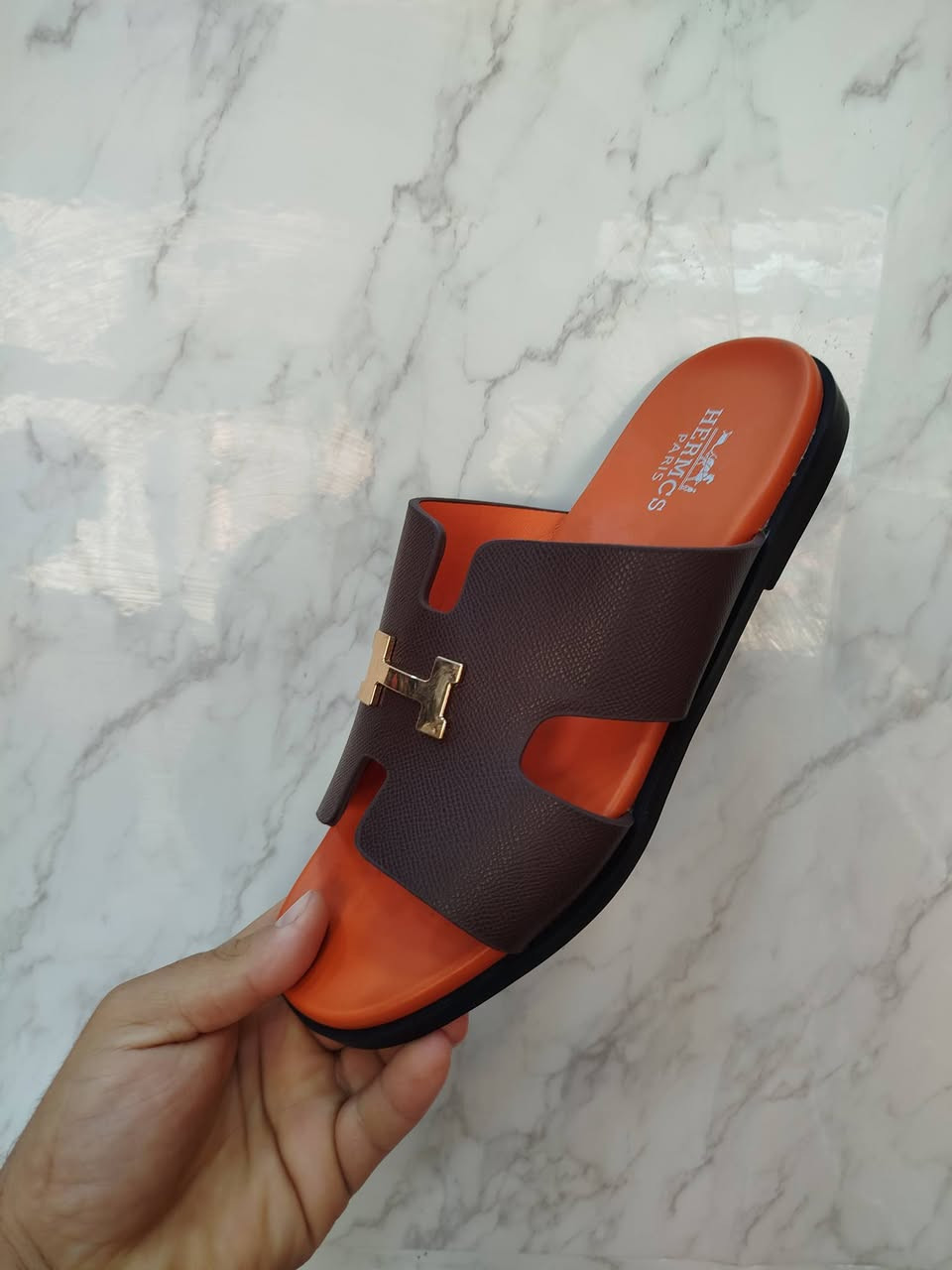 نموذج من الموديلات الجديده التوفرت 
ملاحظه هذا نموذج وليس كل الموديلات 
الابداع المبدعين في الذوق الراقي 
بغداد سبع البور شارع السوداني 
قرب ماكس للموبايل 
قرب علوة الريان 
توصيل متوفر 
بغداد 5 ومحافضات 6 
للحجز والاستفسار ماسنجر أو واتساب ***********
زورونا ونورونا وأهلا وسهلا بجميع 🌹
