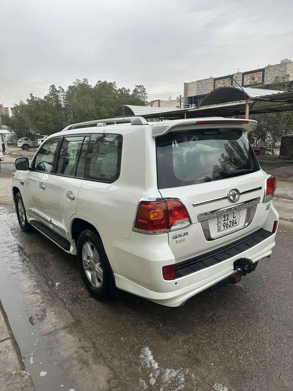 السلام عليكم
@لاندكروز GXR موديل 2010 ابيض صدفي
سياره جديده بدون صبغ فقط بارد
ماشيه 160 جديده على ايد وحده
مواصفات معروفه 
فتحه سقف
بصمه ابواب 
تبريد 3 قطع + ثلاجه
تحكمات استيرن 
السياره مابيهه اي نقص بسمي هزه وسنويه جدد
مكان السياره بغداد 
السعر 305 
***********@
