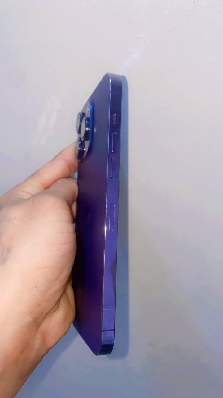 السلام عليكم ايفون 14 برو ماكس جهاز على ايدي جبته بوكته بضمان الماستر   مبدل شاشة وكالة اصلية شرططط!  )؛فحص 
وبطارية ونضيف على ايدي جهاز  ولا تعبك ولا تعبني 525 بالعافيه علياخذه مكاني بغداد ثعالبة ***********
