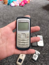 نوكيا شغال بحالة جيدة نضيف  سعرة 20 الف فقط  يوجد توصيل لجميع المحافضا...