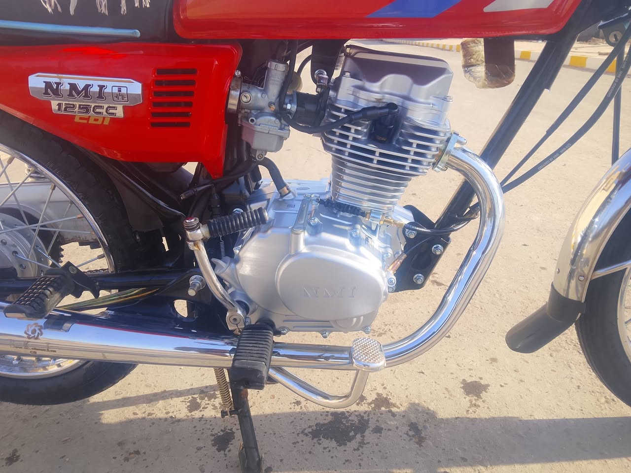 سلام عليكم دراجه يراني وكيل مو تعمير صارله شهرين من طالعه بدون وراق  رجان المو شراي لا يراسل  رقم,*********** سعر 825
