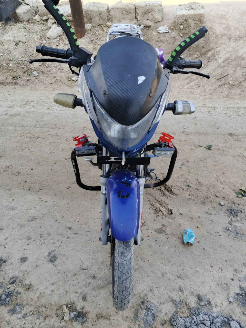 سلام عليكم ماطور سايم للبيع الموديل 17 نضافه خير من الله رقم ***********
