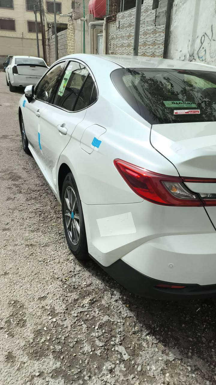 السلام عليكم 
كامري 2025 موصفات عاليه عده الفتحه 
ماشيه 16 الف  195 
***********
