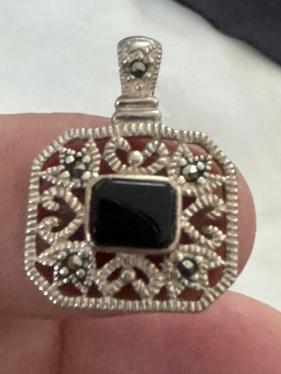 مدالية فضة وحجر الاونكس


**إذا كنت صاحب هذا الإعلان وتريد حذفه لأي سبب، رجاءا أرسل رسالة إلى الدعم الفني**