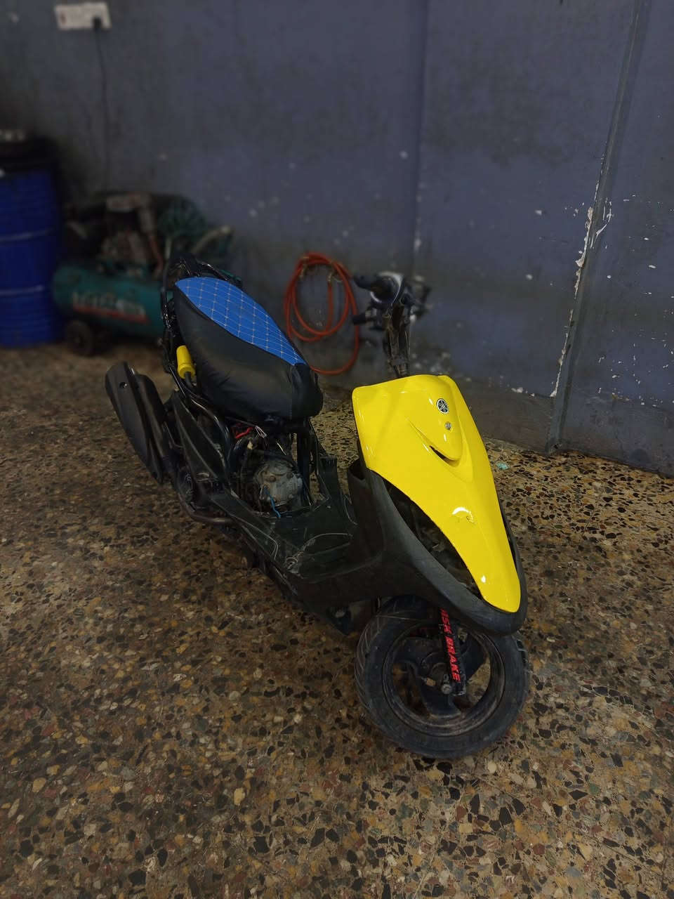 سلام عليكم ماكس عدله للبيع غراض كامله كفرات وسوادات دك سلف وطلع محرك 55
شلعه ومعدل فول غراضه كامله كامله سعر خاص


**إذا كنت صاحب هذا الإعلان وتريد حذفه لأي سبب، رجاءا أرسل رسالة إلى الدعم الفني**