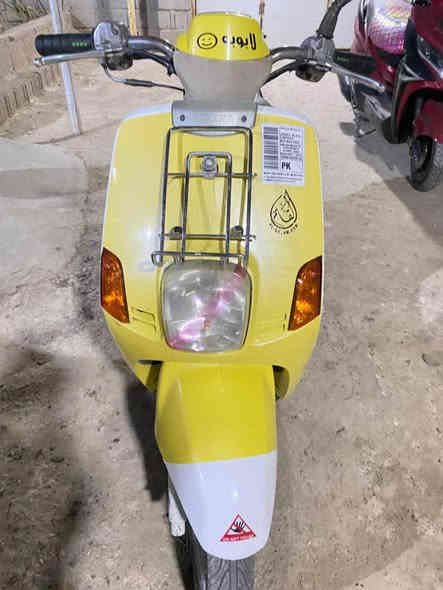 السلام عليكم شبابا دراجه بوليس للبيع موديل 2008 دراجه كابريته ومماشيه هواي سعر 1250 مكان البصره الدير للتواصل اتصل علئ الرقم *********** متوفر واتساب فقط
