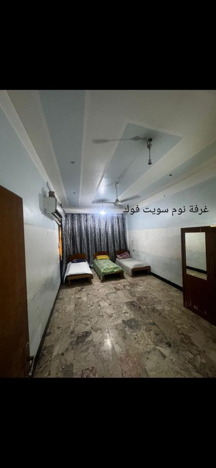 دار للبيع حي المهندسين شريط المهندسين  مساحة 150متر 20*7.5
الطابق  الأرضي يتكون من  مدخلين مدخل على الاستقبال و مخل على  مطبخ
 وصالة وغرفة نوم وخدمات صحية داخلية وخارجية منور عد 2
الطابق الثاني   صالة مفتوحة على غرفة وخدامات صحية ومطبخ 
   وغرفة ثانية سويت وغرفة ثالثة 
   ويوجد مخزن في الأعلى  والسطح شتايكار 
سنة البناء 2012او2013   اقرب نقطة دالة  خلف اعدادية العاصمة الثقافية
السعر:315وبي مجال
للاستفسار:***********
