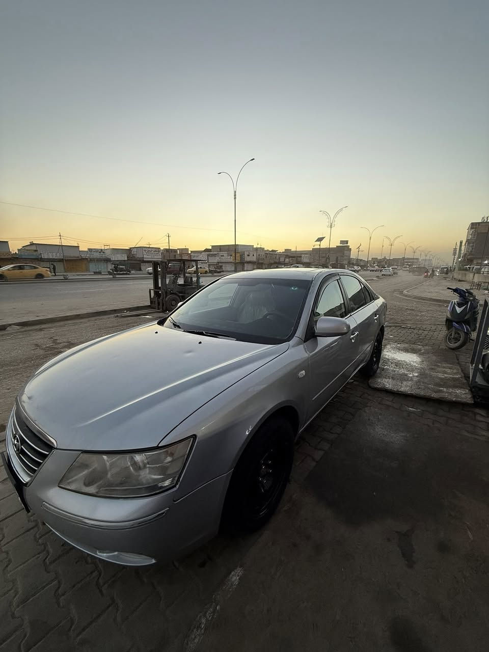 سوناتا 2009 خليجي بيها حادث جاملغات خلفي بدون حوض جاملغ امامي مكانها حله بابل السعر 81 
***********
