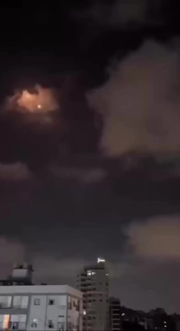 تم عمل بولش🔥 +نانو ضمان سنه+حمام موقعي لسيارا دوچ جارجر🔥

مركز رسول الزبيدي 👑 الاول في ديالى🔥

عروض شهر رمضان مبارگ 🔥🚗

#لجميع سيارات ال5 وال7 راكب  ب100 الف فقط وال4راكب 75الف فقط
بوليش وتكحيل وتشميع  مع كافه التفاصيل
                      👇🏻🔥
 بولش عدة  مراحل بمواد 3m الأمريكية 🇺🇸
-تشميع بدي السياره بأفخر انواع الشموع
- أزالة الدوائر⭕️
- أزالة الخدوش
- أزالة بهتان الطلاء وارجاعه الى لون الشركة
- لمعان براق لمواد 3m 🇺🇸
- بولش وتلميع المازدات 

- يضيف لطلاء السياره لمعه براقه مميزه 
- حماية طلاء السيارة من العوامل الخارجيه 
- 
- حمايه بدي سياره من الشمس 🔆والماء والاتربه
- تنظيف وتشميع  الأبواب
- العناية بادق تفاصيل
- تنظيف وتشميع  المحرك بمواد خاصه

 تلميع وتجديد السودات 

- تلميع وتجديد المقصورة الداخلية 
- تلميع وتجديد نيكلات السيارة
- تلميع وتجديد الويل
- تلميع وتجديد السوادات الخارجية
___________________________
العنوان:- #ديالى #بعقوبه  للصناعه الثانيه
                                   للحجز أو الاستفسار ***********
متوفر واتساب 🗨️ الحجز مسبقاً
