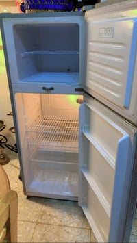 ثلاجه ١٤قدم • متر ونص • نظيفه