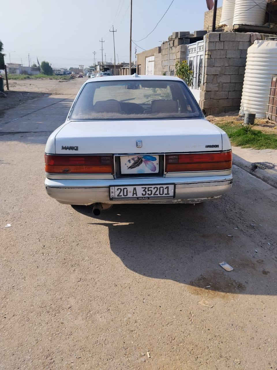 السلام عليكم
سيارة مارك للبيع موديل 91 رقم ديالى باسمي مكينه ونجي المكينه بيها تبخير. مكاني بغداد النهروان 
السعر 38
تواصل ***********
