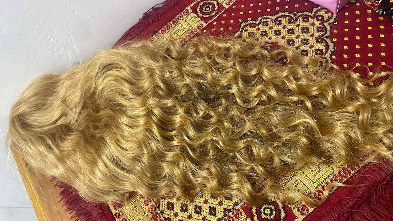 السلام عليكم 
متوفر باروكه شعر طبيعي فول شبكه بهذا الون


**إذا كنت صاحب هذا الإعلان وتريد حذفه لأي سبب، رجاءا أرسل رسالة إلى الدعم الفني**