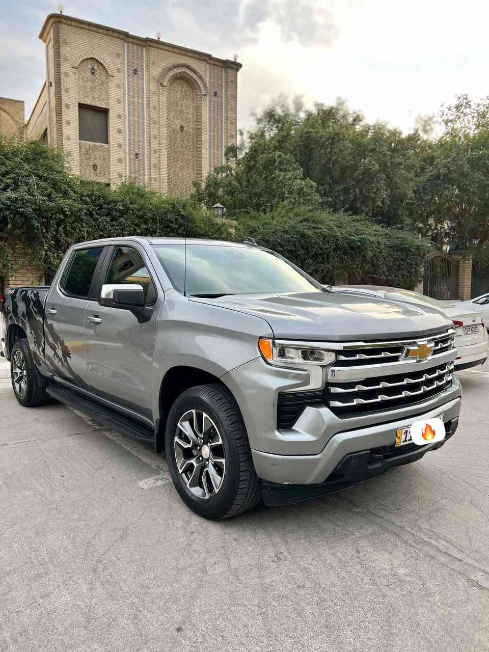 سلام عليكم

سلفرادو موديل 2023 فئة LT تفاصيلها كالاتي : 

دشبول تاهو 

- محرك 2.7 توين توربو غني عن التعريف شلعةً موطبيعية صاروخ واقتصادي وعملي جداً

- بچم الـ LT لايت فول زينون عالي وناصي وليد 

- ويل كب حجم 22 جمالية ورزانة بالمشي 

- شاشات كبيرة وسطية ودشبول ديجيتال مال تاهو 

- تطعيم صاجات وفورميكا ملكي انيق جدا

- فول تحكمات ستيرن أوامر صوتية كروز سرعة دركة ستيرن جلد خياط يجي بالـ LT وفوك 

- رادار حراري داتا شو يميز مرور بشر او سيارة او حيوان مع اوتو ستوب وخروج عن المسار وقيادة ذاتية مع ابل كار بلي واير ليس ووظائف متعددة

- كشن كهرباء تدفئة بالكشن منافذ تايب سي 

- تبريد شاشة مناخين منفصلة 

- بصمة ابواب وتشغيل وتشغيل عن بعد

- باب البودي تفتح كهرباء 

- لانه 2 ويل شلعة صاروخ واقتصادية بالبانزين

- بعد مواصفات هواية يطيل ذكرها 

-رقم بغداد باسمي 

- ميكانيك وكهربائيات كفالة عامة مطلقة

حادث صبغ جاملغ وبنيد 

السعر 280 ورقة وبي مجال

للاستفسار ***********
