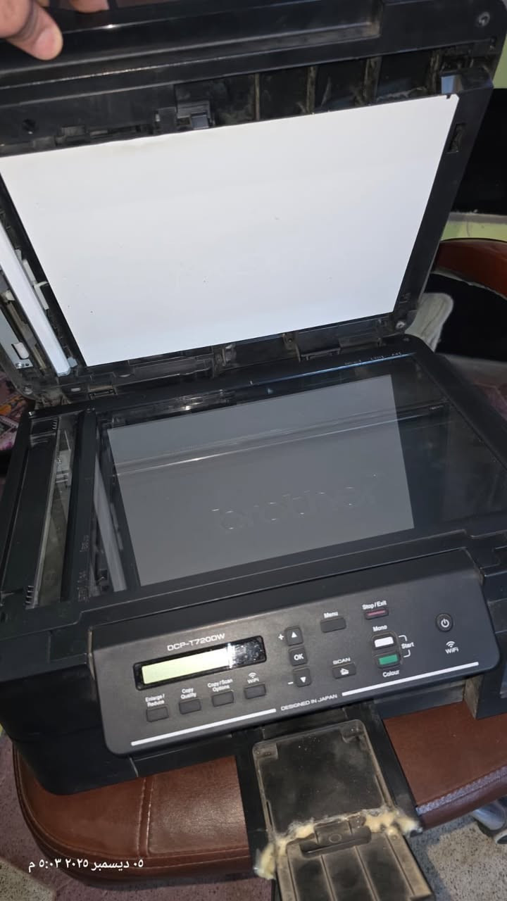 سلام عليكم من رخصه الادمن
طابعه نوع brother كلش حلوه و تفيد جماعه المكاتب و طباعه الوان موضح بالصور الطباعه مالته الطابعه مابيه اي مشكله تشتغل مثل الساعه ، للبيع سعره 230 و بيه مجال قليل للتواصل خاص او ع رقم ***********
