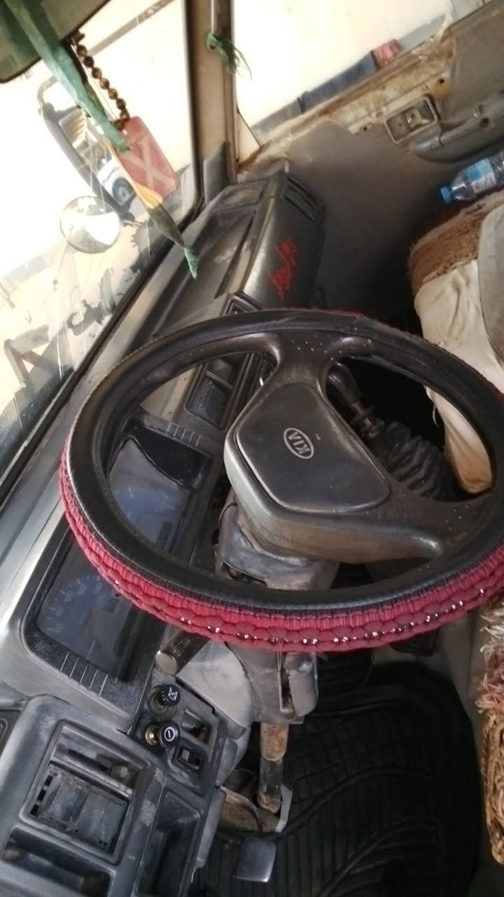 صاحبها متوفي مكاني كركوك موديل 96سعر35وبيها مجال
***********
